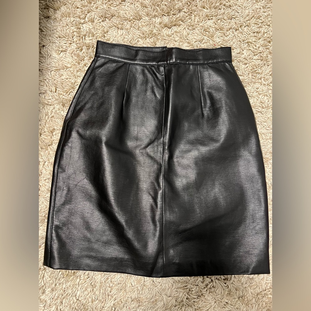 Elegant Black Leather Skirt